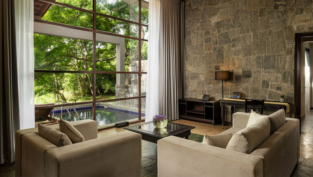Suite-with-Plunge-Pool_4