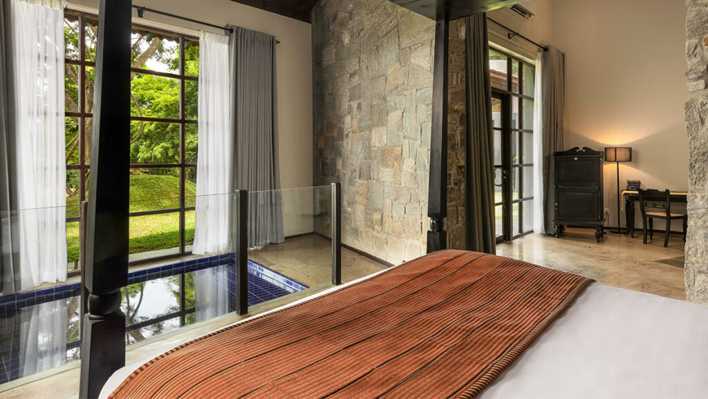 Suite-with-Plunge-Pool_7